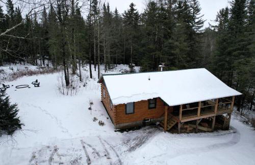 5R Cozy log chalet in fantastic location. Ski, snowshoe, fish, explore! AC, pet friendly! - Photo 25