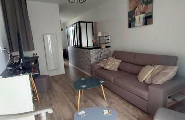 gîte lumineux a mers les bains au dessus d'un ancien commerce mersois en duplex pour 4 personnes pour du repos, des vacances ou pour le travail - Foto 2