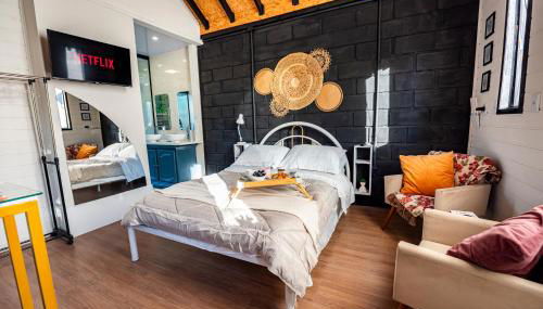 Tiny House com Banheira Privativa, Deck no Jardim com Rede Suspensa sobre o Riacho e Lareira Externa em Meio à Natureza - Foto 3