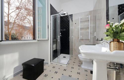 Interno 5 elegante residenza per 10 pax vicina a Colosseo e Santa Maria Maggiore - Foto 35