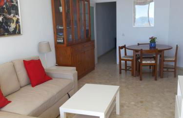 Front beach and swimmingpool in Benalmadena Costa - Photo 8