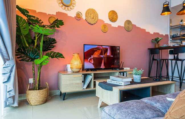 5P Luxury Studio 3min To Setia City Mall - Photo 2