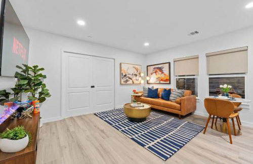 Prime Location - Stylish 1BR Retreat in Bishop Arts - Foto 42