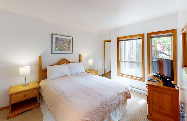 Painted Cliff by Whistler Premier - Photo 7