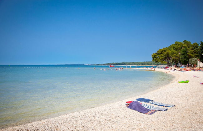 Holiday Home With Pool - Photo 31