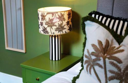 Convenient 2BR Stay on Gladstone Street Near Transport - Photo 23