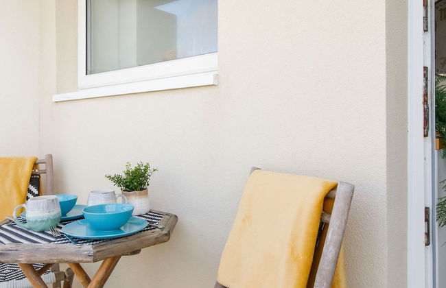 Two Bed Seafront Escape in East Wittering - Photo 21