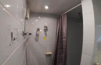 cozy bedroom and study with terrace - Foto 13