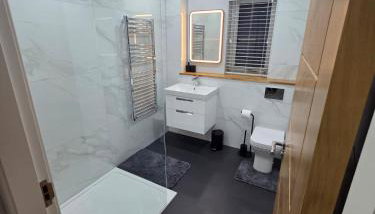 25 Colliers Road,Stirling - Foto 2, Shower