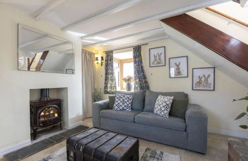 Riverside Cottage & Shepherd’s Hut with Hot Tub - Foto 17