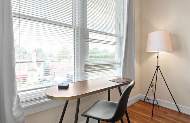 Walk Score 91 Balcony Near King ST Fast Wifi - Foto 8