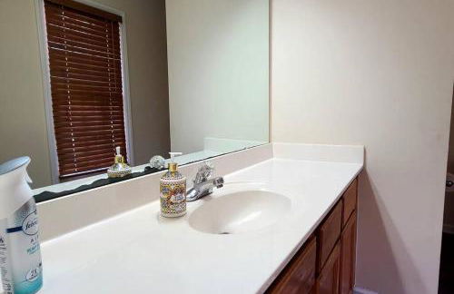 Sweet Home in the heart of Cary Close to NCSU UNC DUKE - Foto 21