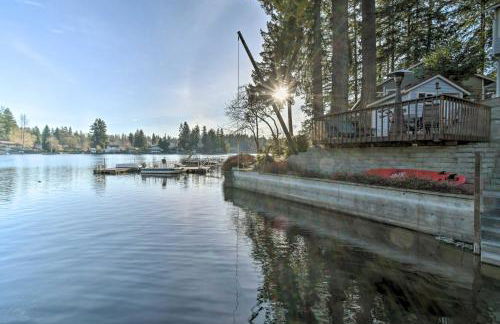 The Peacock House - Waterfront Home with Hot Tub! - Foto 15