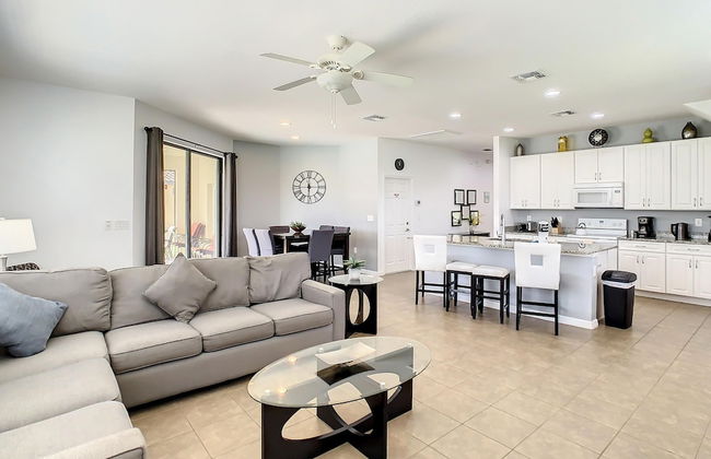 Family Oasis Near Disney - Pool Resort Access - Foto 14