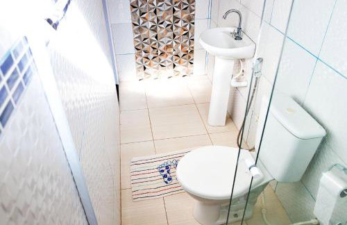 Casa com Churrasqueira e Piscina em Camacari BA - Foto 10