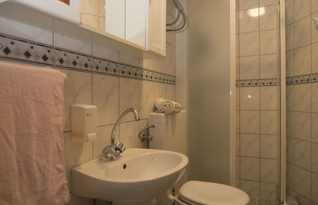 Apartments and Rooms Nikol - Foto 27