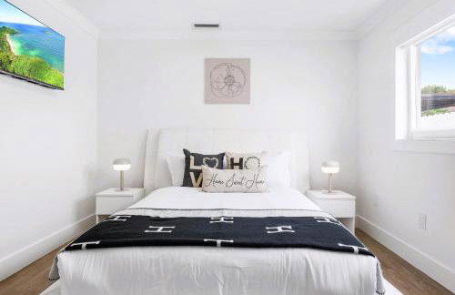 Spectacular Miami- Htd Pool,5 Bdrooms ,MiniGolf, Playground, Baby Items, BBQ - Photo 25