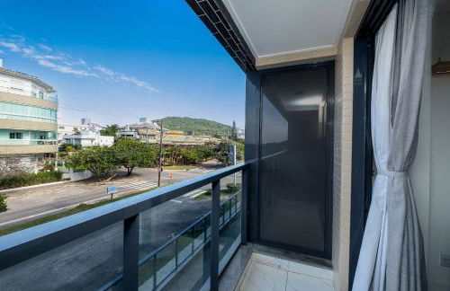 Aptos em Cond. c/ Piscina a 180m da Praia - IRB - Foto 37