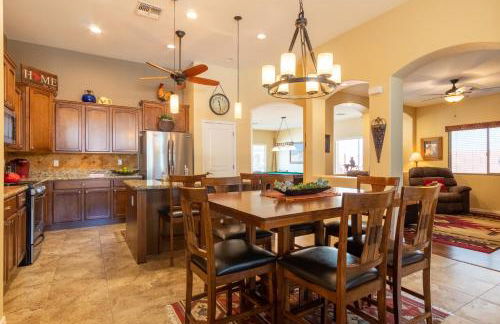 Oasis Villa With Pool, Putting Green & Pool Table - Photo 21