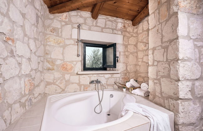 Diamond Suites - Photo 78