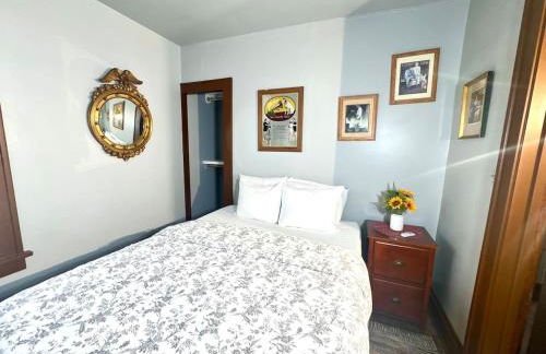 Sleep with a Lion!! 6 bedroom house, near downtown, Ohio city Tremont! - Foto 49
