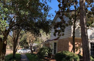 Home for summer with pool, pool table, outdoor kitchen,patio and balcony - Foto 10