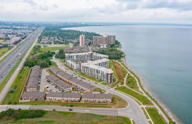 4BR 3BA Townhouse on Lake Ontario Free Parking Gym - Foto 59