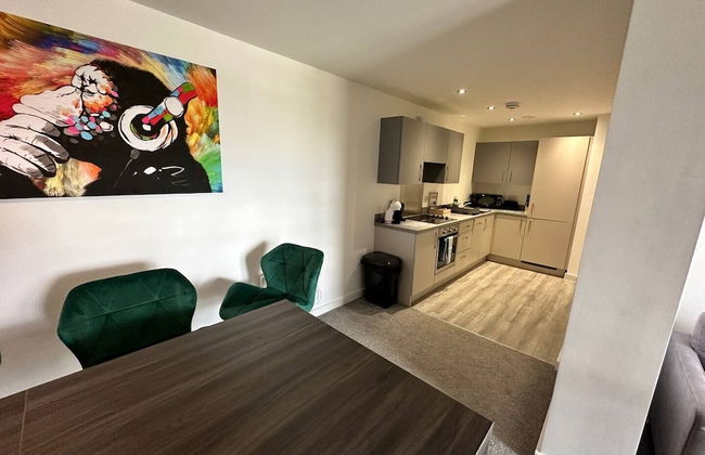 Adelphi Wharf Apartments by Beehosting - Photo 47