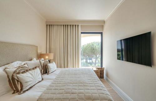 Apartamento T2 renovado no Vila Sol com piscina - Foto 1