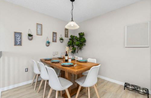 Chimney Park Retreat King Suite and Fenced Yard - Foto 8