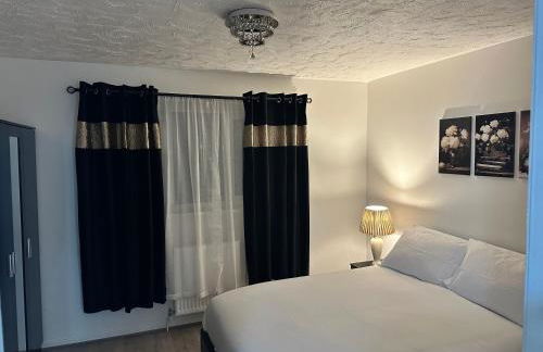 Modern 2 Bedroom House Near London City Airport, Excel, O2 & DLR with FREE Parking & Privet Entrance - Foto 11