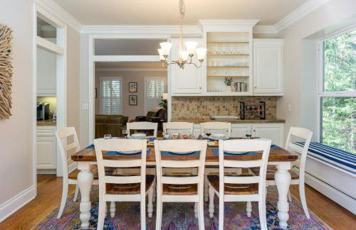 Exceptional, Hot Tub, Pickleball, Close to Town! - Foto 14