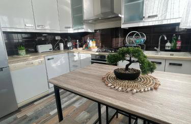 Maison chaleureuse 4 chambres avec jardin - Proche Paris - ARENA Paris Nord Villepinte - Parc des expositions - Aéroport CDG - Disney - Astérix - Foto 4