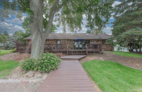 Waterfront Home with Dock Sleeps 8 - Foto 47