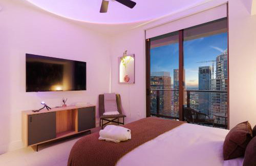 Stunning Lux 2 Bed 2 Bath with Panoramic View from Balcony - Foto 65