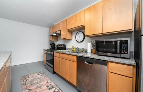 New Industrial Loft Space on River and Bike Trail - Photo 23