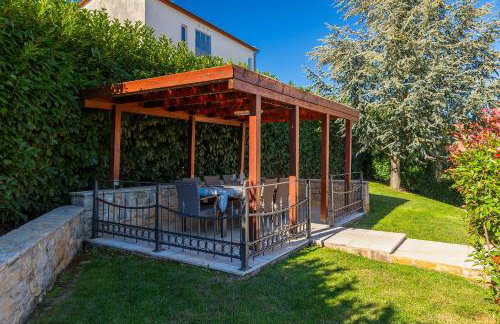 Faszinierendes Ferienhaus mit Privatpool, Volleyballfeld, Fussballplatz, Trampolin beim bekannten Radweg Parenzana - Foto 33