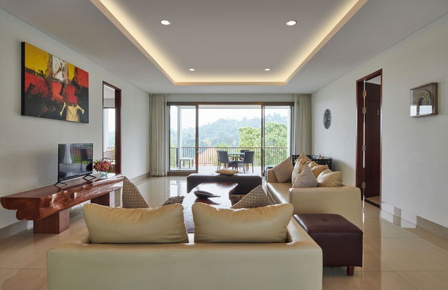 Kirei Mountain View 7BR Villa with a Private Pool - Photo 18