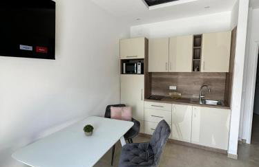 MK Apartments - Photo 12