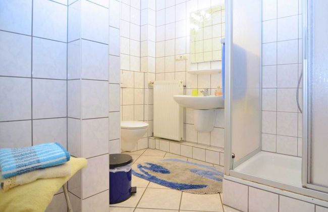 Spacious Farmhouse in Friedrichsfeld near Forest - Foto 11