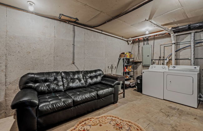 Sqyrls Nest - 3BR Retreat With a Hot Tub - Foto 45