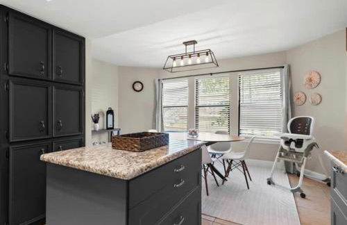 Poolside Paradise Game Room Fire Pit Hot Tub - Foto 20