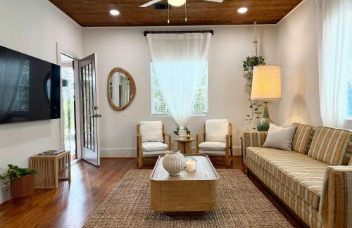 poolside villa with hot tub near Rodeo and World Cup - Foto 13