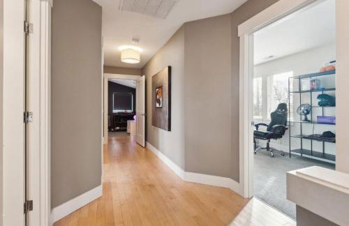 Spacious Family Retreat - Media Room & Patio home - Foto 28