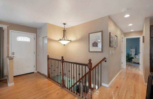 Arvada home w hot tub & BBQ - Photo 9