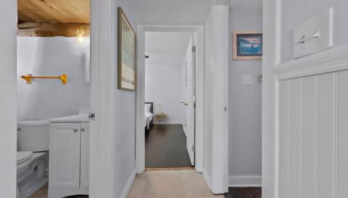 Relaxing Coastal 2BR Near Beach Sleeps 4 - Foto 5