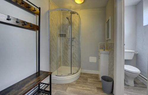 5 bedrooms, sleeps up to 16, secure parking space & comfort - Foto 24