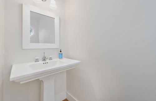 Tranquility - New Vacation Rental - Large home perfect for a relaxing getaway! - Foto 30