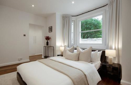 Minimal Designer Home with a Beautiful Garden - Foto 8