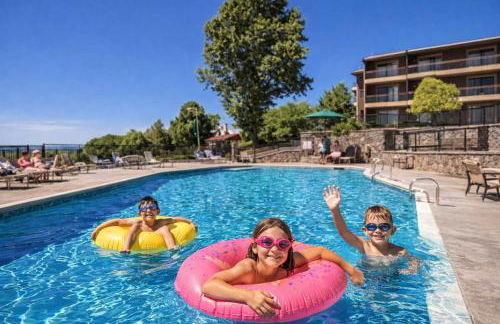 Top Floor Luxury, Sauna, Private Pool, Lake Bellaire Beach, 5 beds, 4 full bath - Foto 3